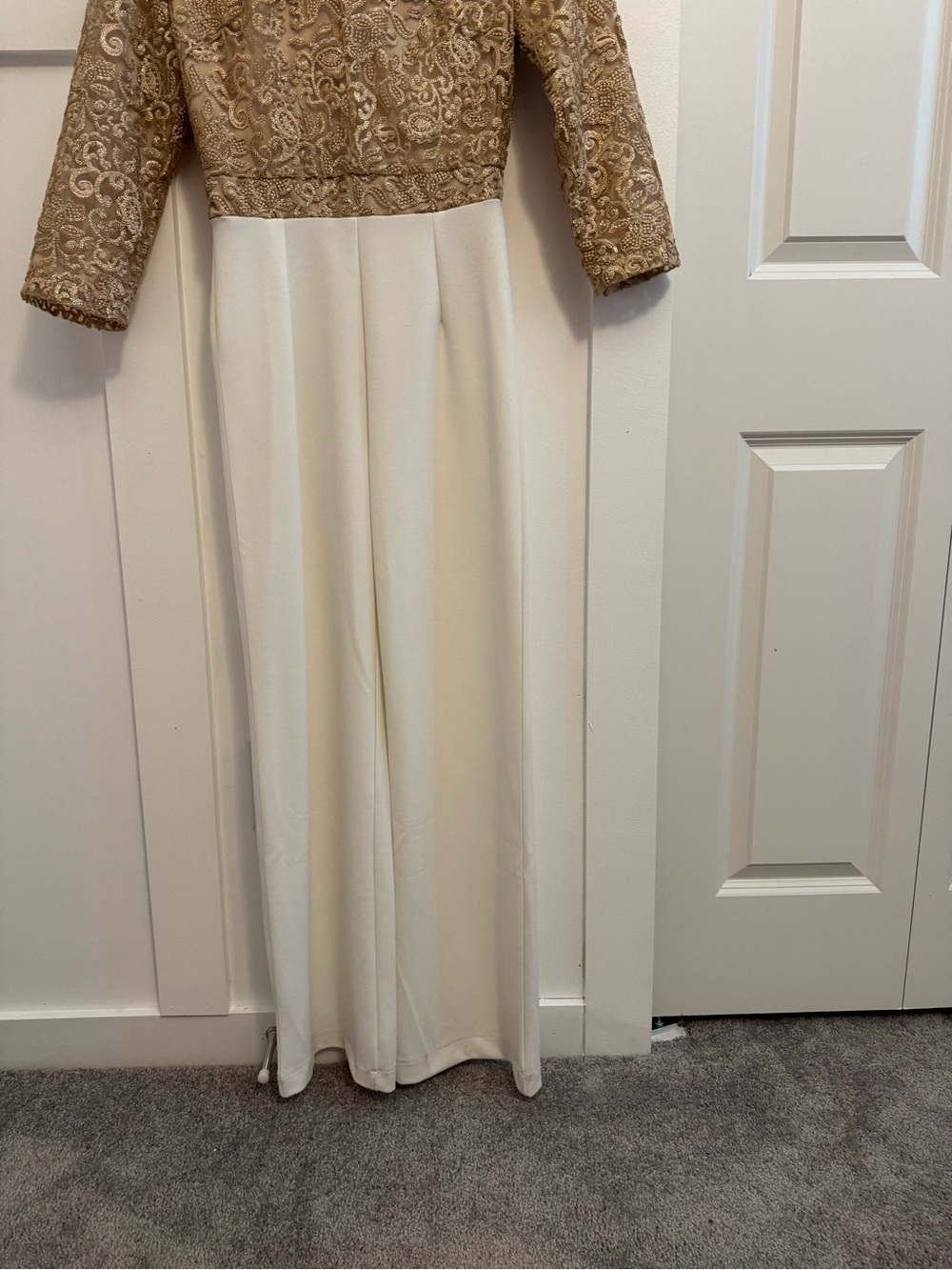 Alexia Admor Gold Lace Bodice Cream pant Long Sleeve pant suit - Picture 4 of 7
